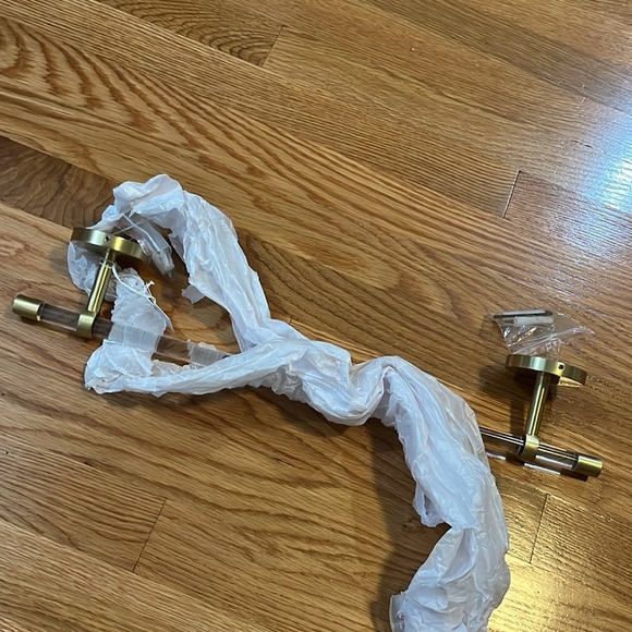 Anthropologie or Mikayla Lucite Towel Bar Size 18” NIB - Picture 11 of 16